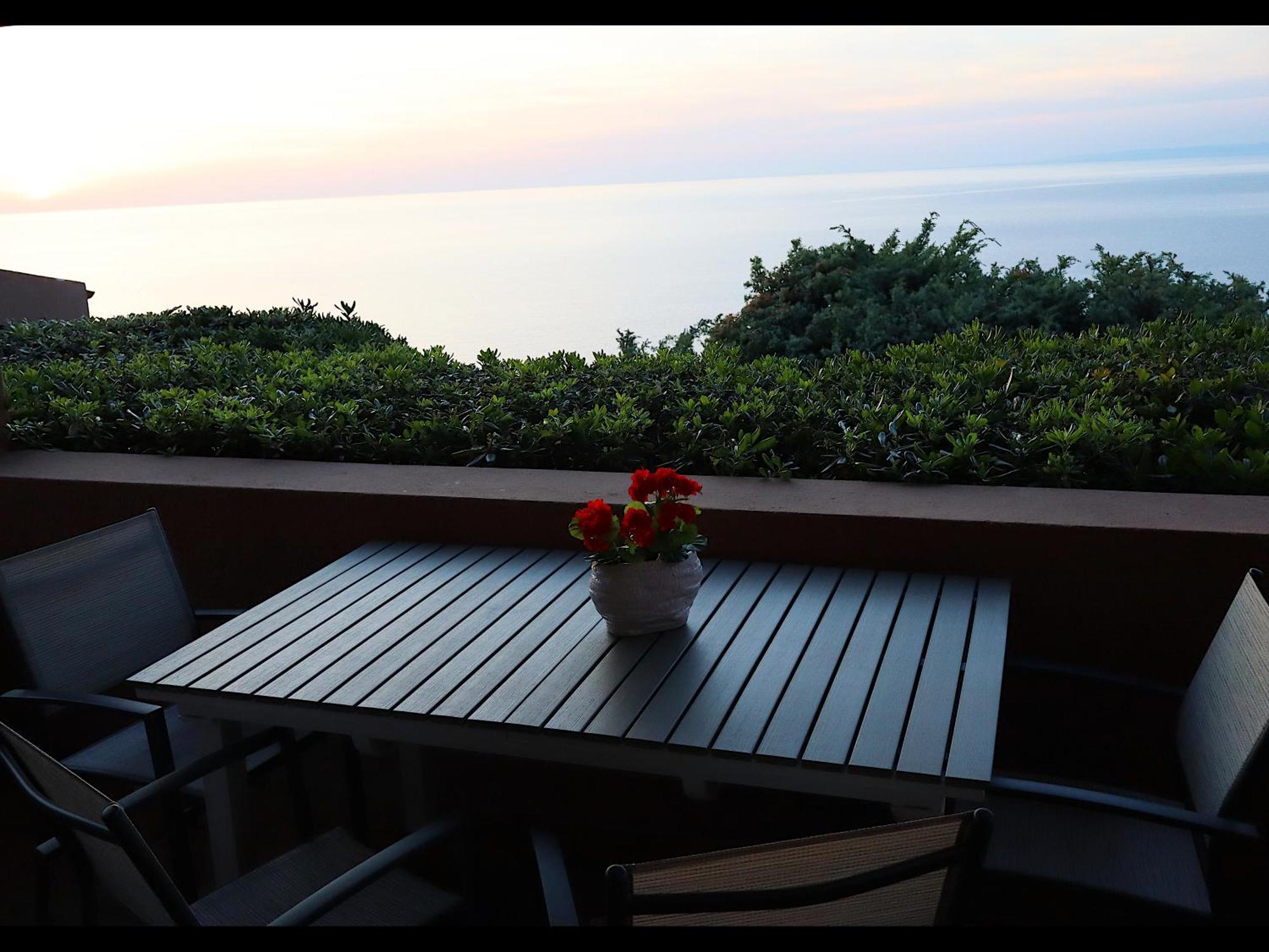 Апартаменты Villino Vista Mare Коста-Парадисо Экстерьер фото